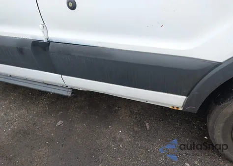 2015 Ford Transit-250 z USA, uszkodzony, nr VIN 1FTNR1ZM9FKA14516